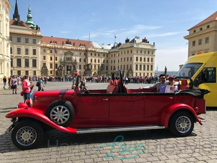 Sunita & Hasan in Prague