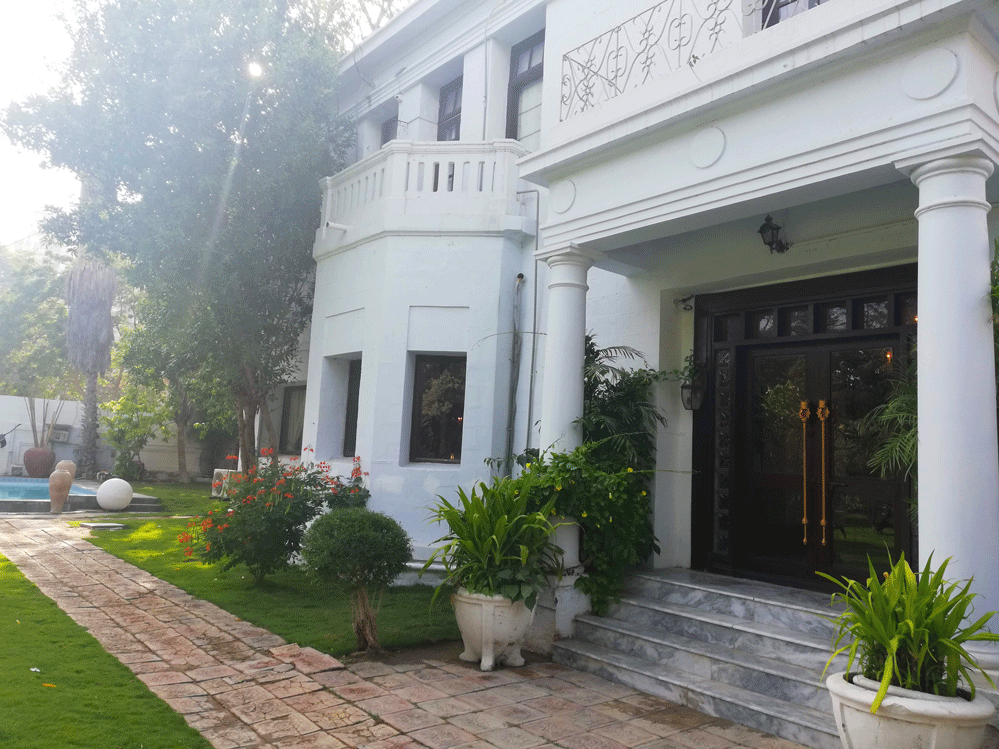 Outside view of HSY Mansion