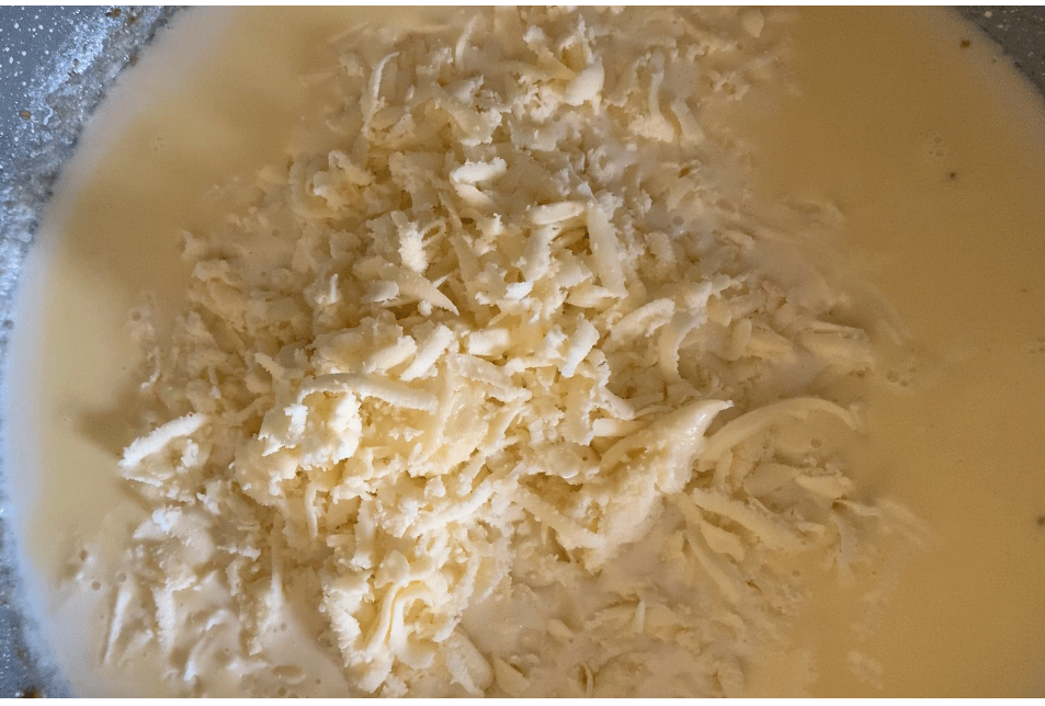 pasta in white sauce