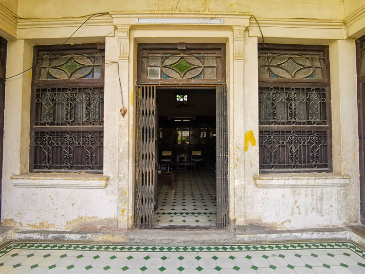  Lost Heritage 